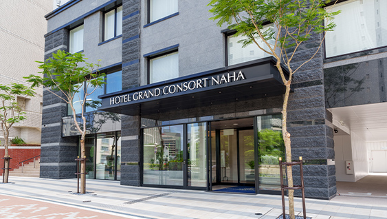 写真：ホテル入口